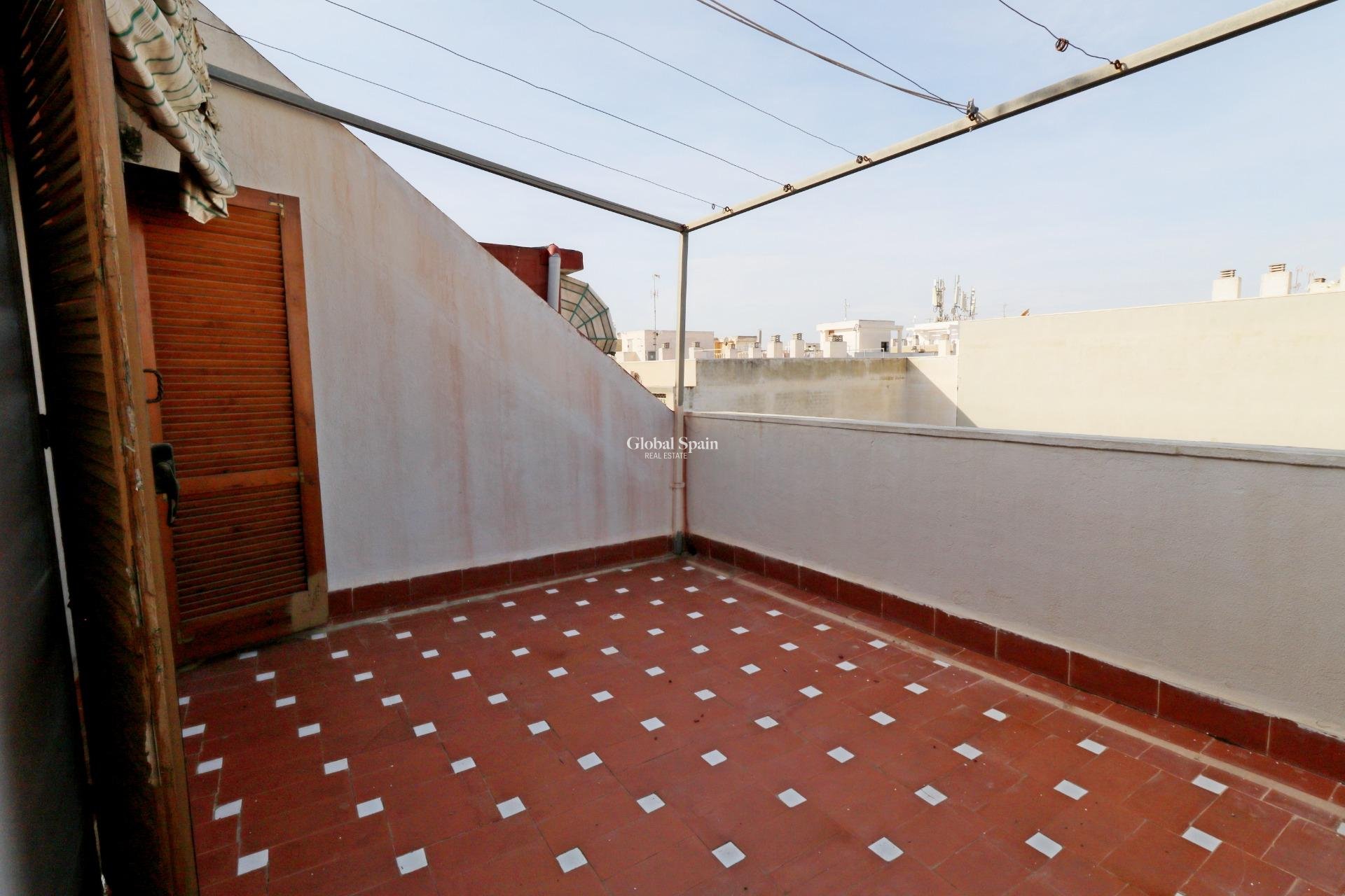Venta - ÁTICO -
TORREVIEJA - Habaneras