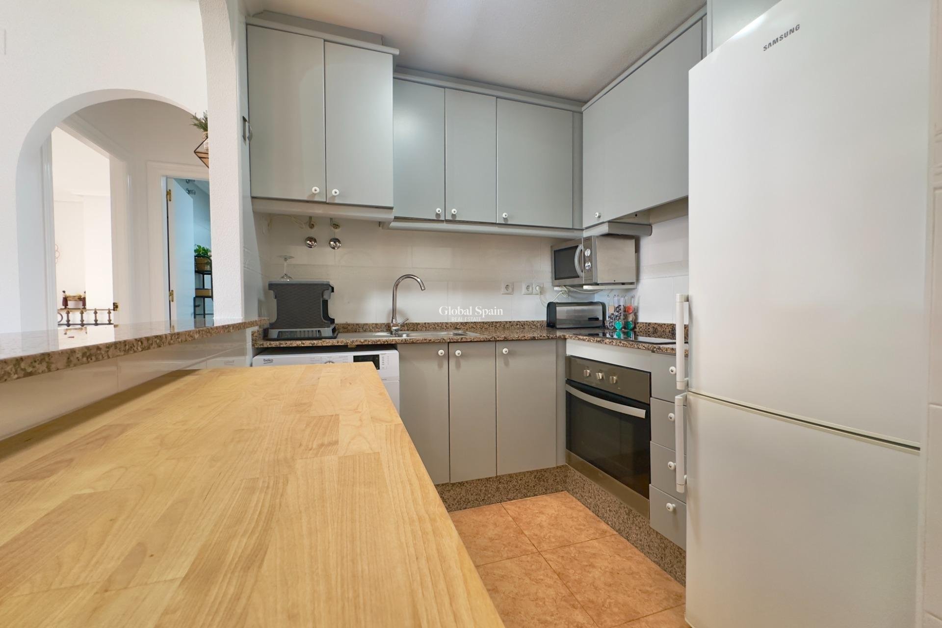 Venta - ÁTICO -
TORREVIEJA - La Mata pueblo