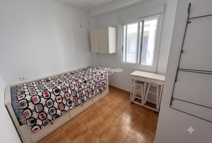 Venta - ÁTICO -
TORREVIEJA - La Mata pueblo