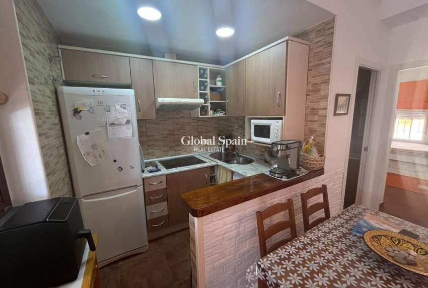 Venta - ÁTICO -
TORREVIEJA - La Mata pueblo