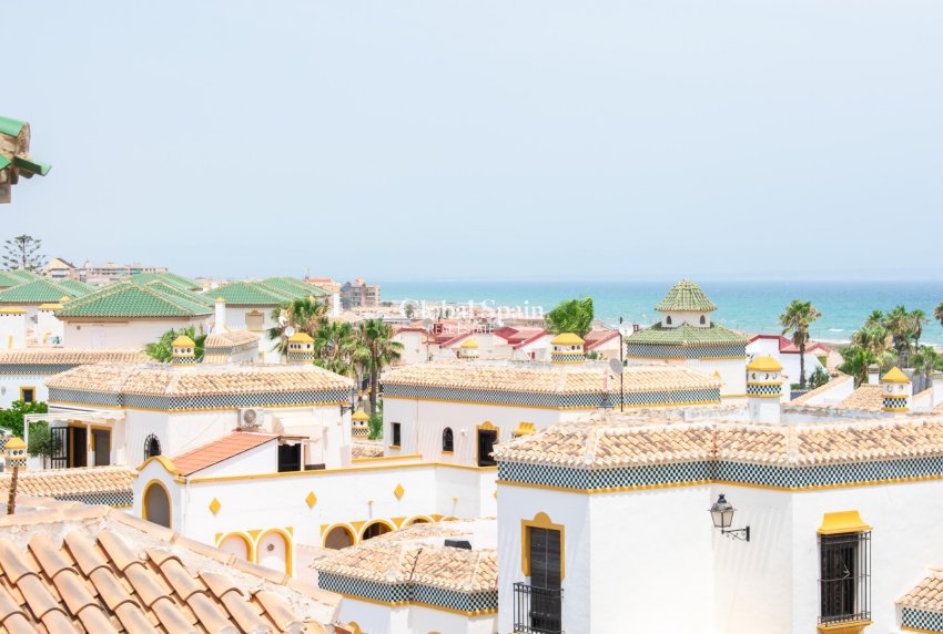 Venta - Atico -
TORREVIEJA - La Mata