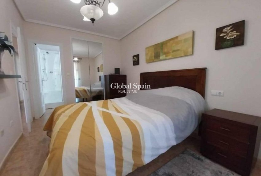 Venta - Atico -
TORREVIEJA - La Mata