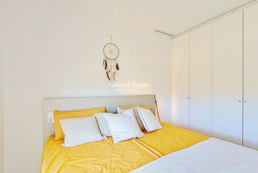 Venta - ÁTICO -
TORREVIEJA - LOS BALCONES - LOS ALTOS