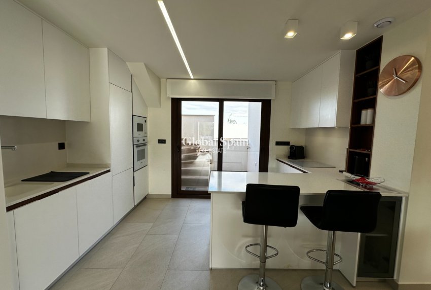 Venta - Atico -
TORREVIEJA - LOS BALCONES - LOS ALTOS