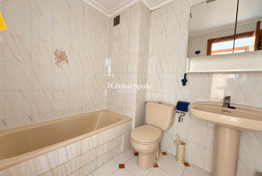 Venta - ÁTICO -
TORREVIEJA - Los Europeos