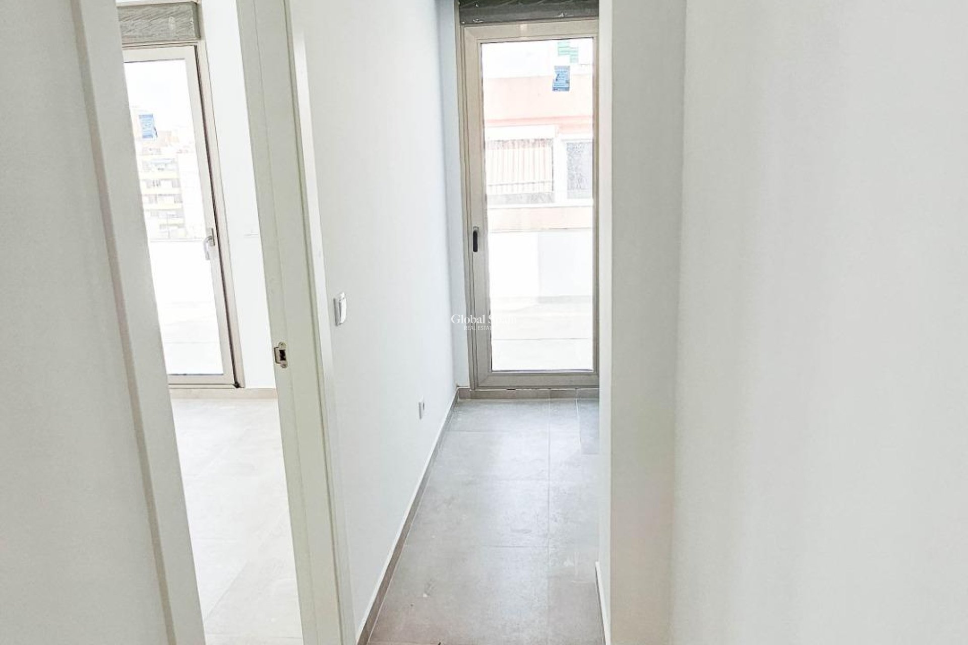 Venta - ÁTICO -
TORREVIEJA - Paseo maritimo
