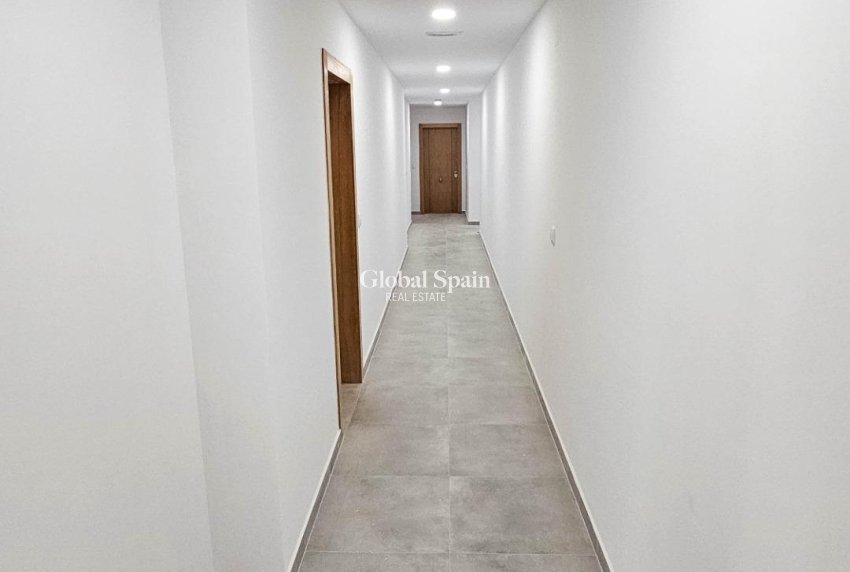 Venta - ÁTICO -
TORREVIEJA - Paseo maritimo