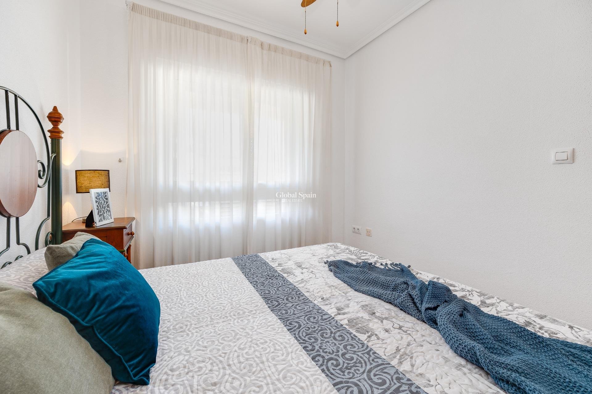 Venta - ÁTICO -
TORREVIEJA - Paseo maritimo
