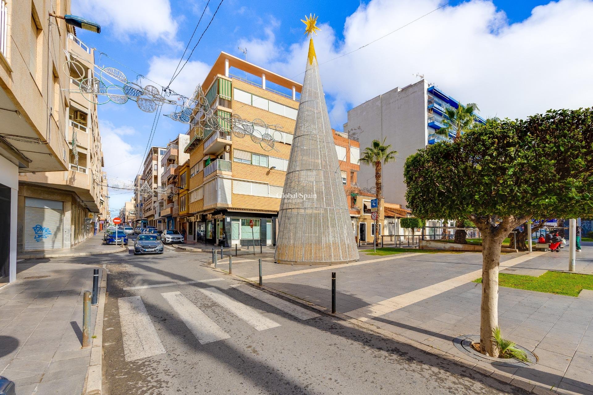 Venta - ÁTICO -
TORREVIEJA - Paseo maritimo