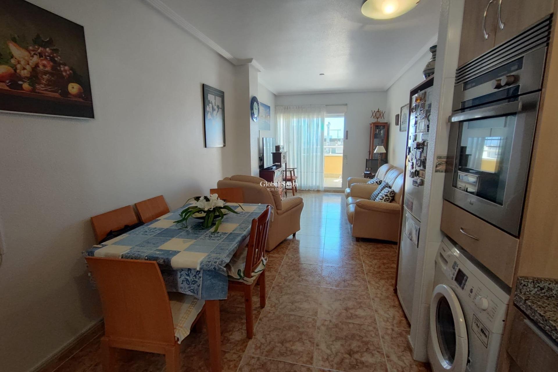 Venta - ÁTICO -
TORREVIEJA - Paseo maritimo