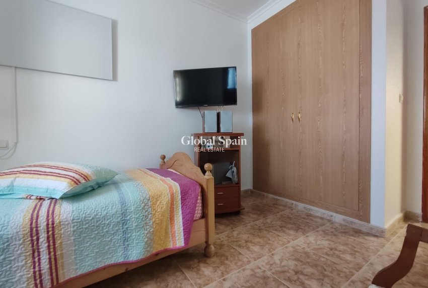 Venta - ÁTICO -
TORREVIEJA - Paseo maritimo