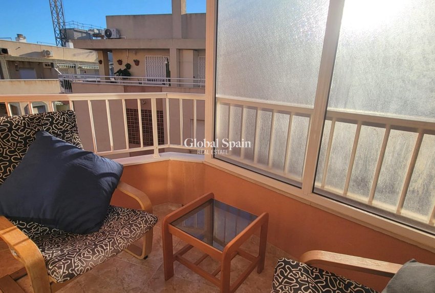 Venta - ÁTICO -
TORREVIEJA - Playa de los Locos