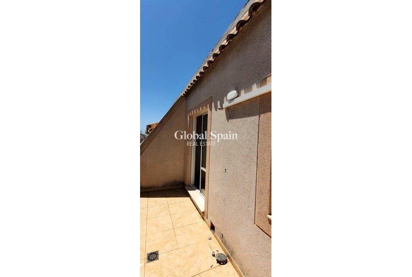 Venta - ÁTICO -
TORREVIEJA - Playa de los Locos