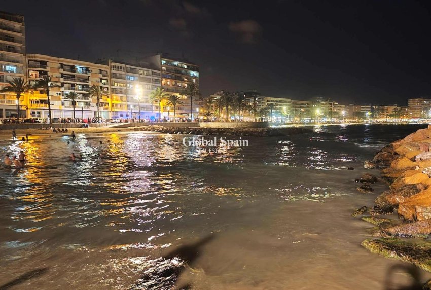 Venta - ÁTICO -
TORREVIEJA - Playa del Cura