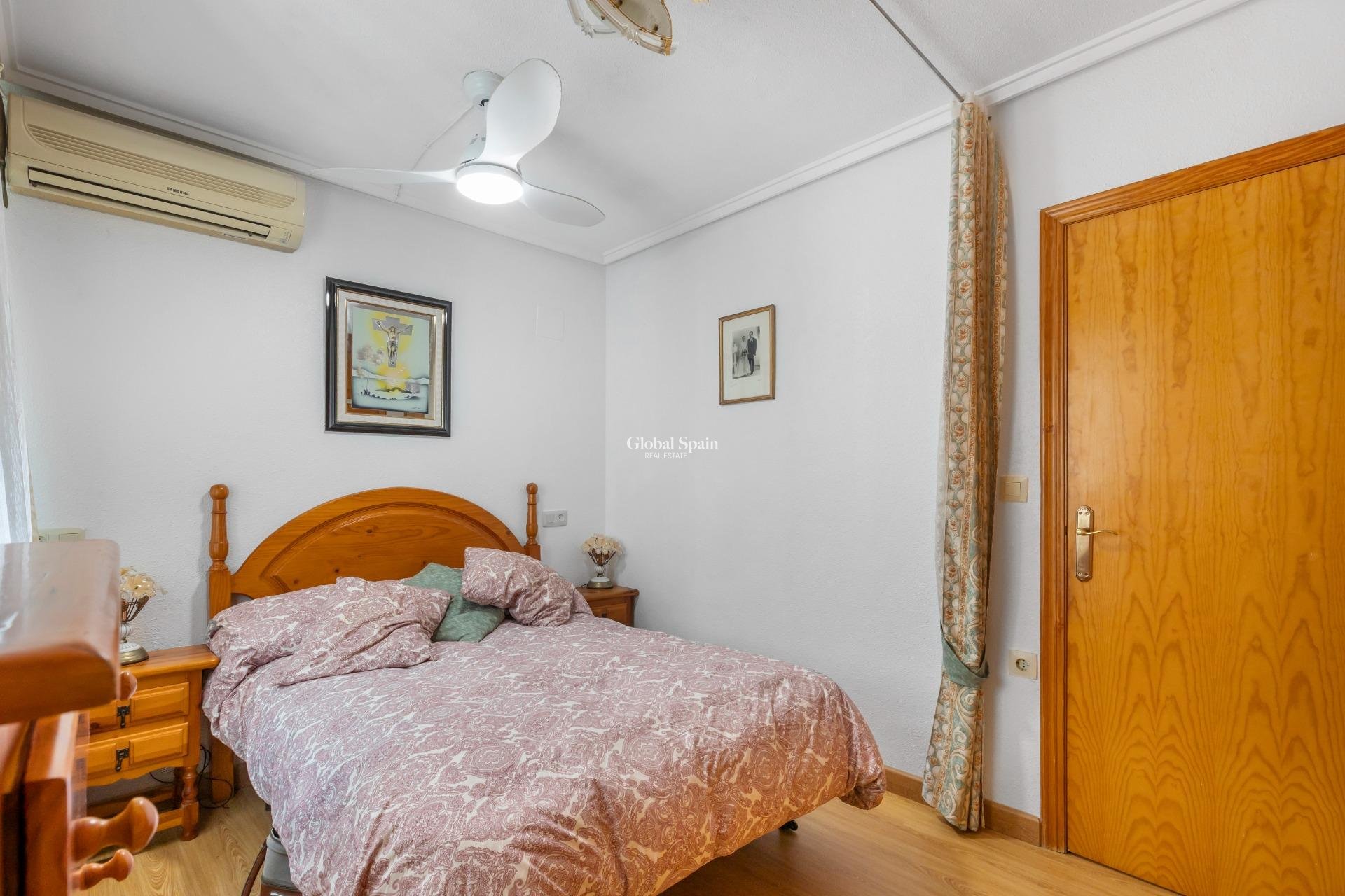 Venta - ÁTICO -
TORREVIEJA - Playa del cura