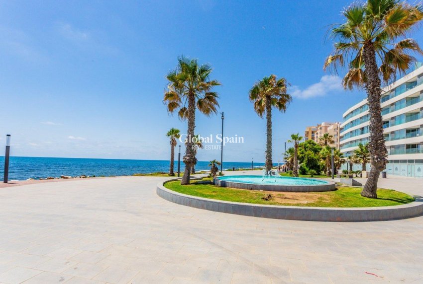 Venta - ÁTICO -
TORREVIEJA - Playa del cura