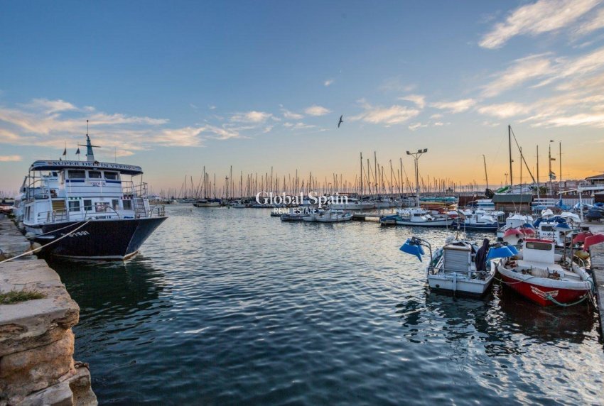 Venta - ÁTICO -
TORREVIEJA - Playa del cura