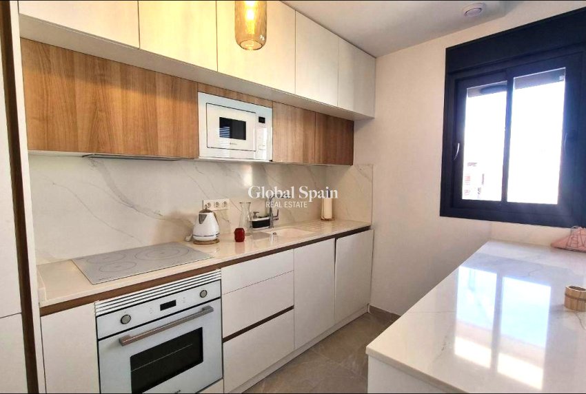 Venta - ÁTICO -
TORREVIEJA - Playa del Cura