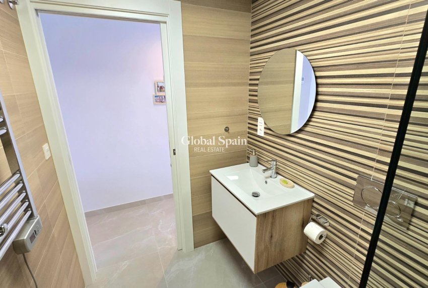 Venta - ÁTICO -
TORREVIEJA - Playa del Cura