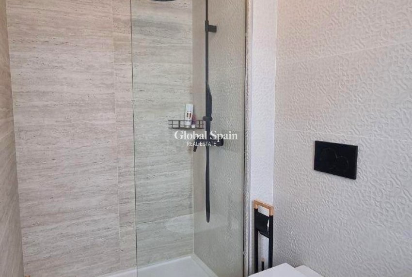 Venta - ÁTICO -
TORREVIEJA - Playa del Cura