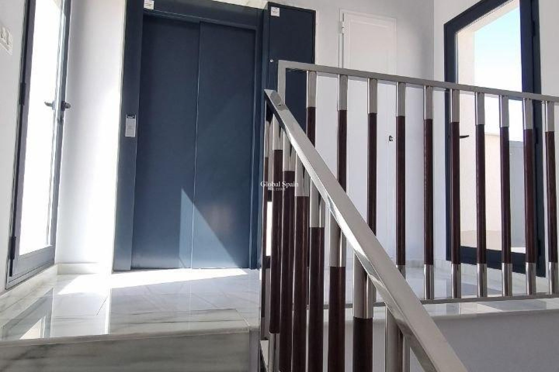 Venta - ÁTICO -
TORREVIEJA - Playa del Cura