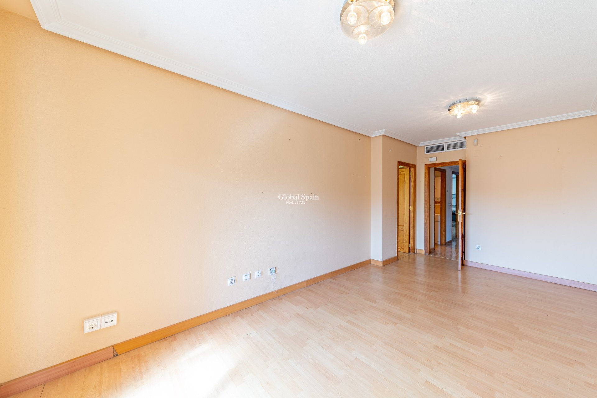 Venta - Ático -
TORREVIEJA - Puerto