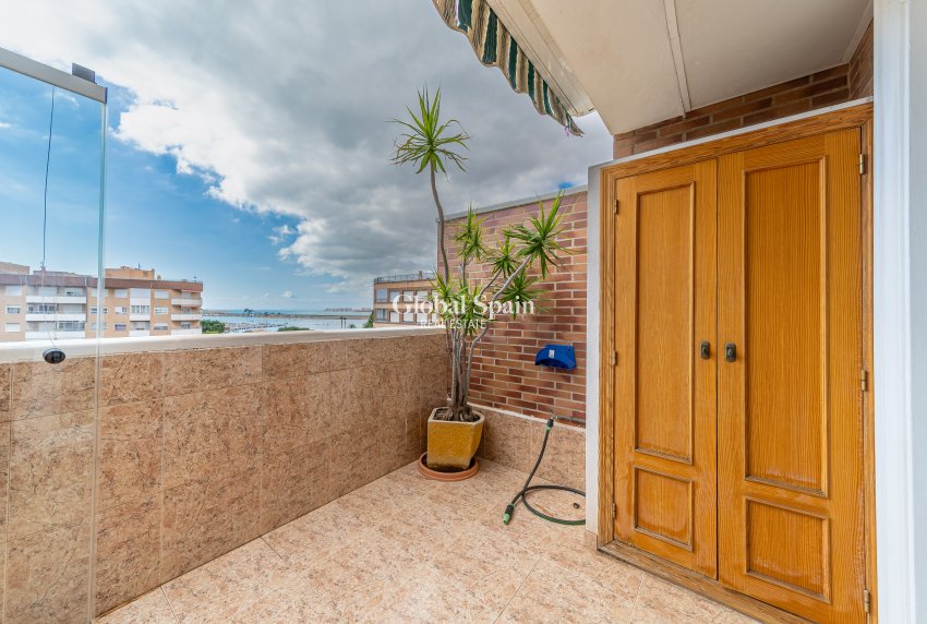 Venta - Ático -
TORREVIEJA - Puerto