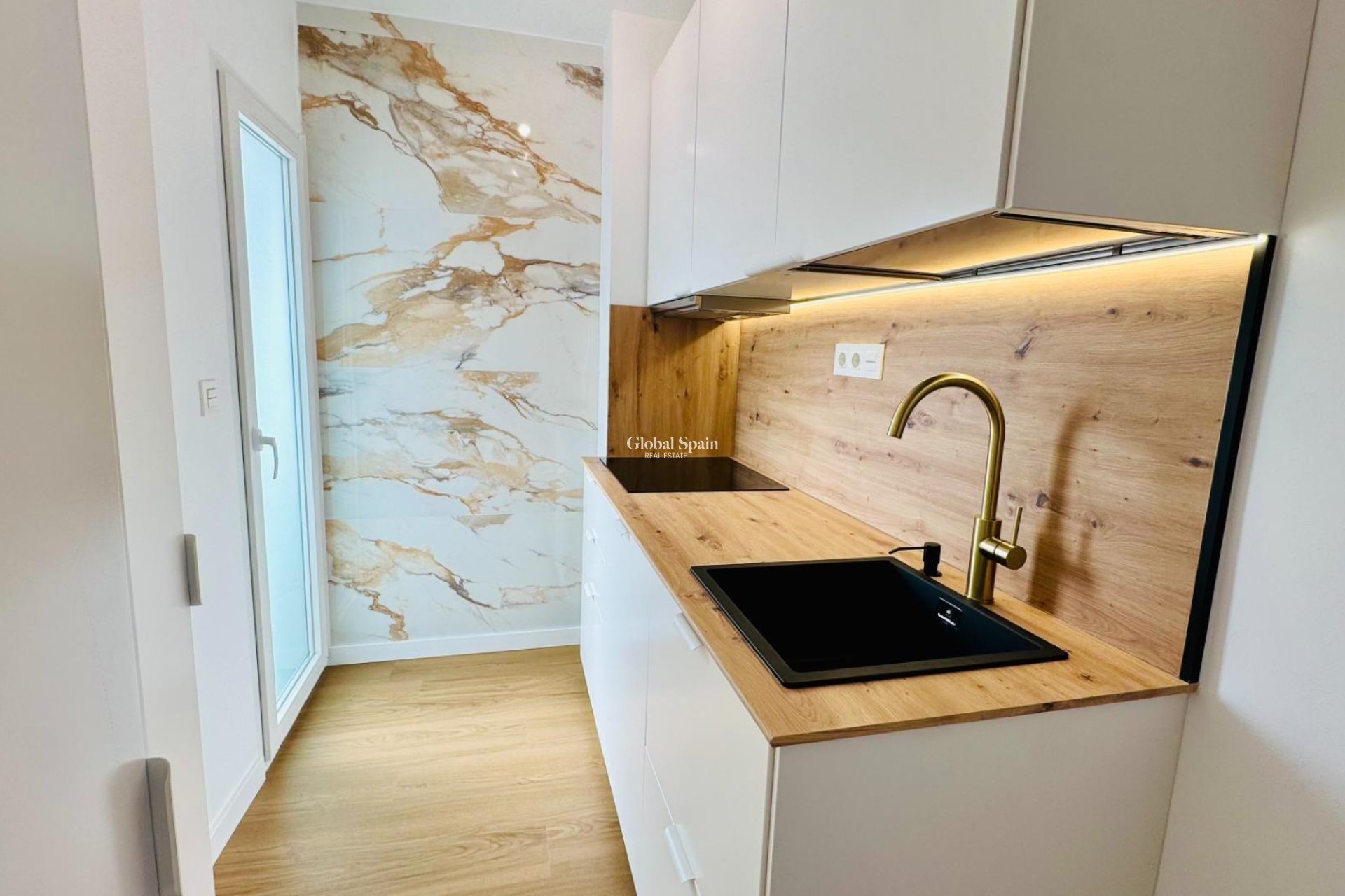 Venta - ÁTICO -
TORREVIEJA - Punta Prima