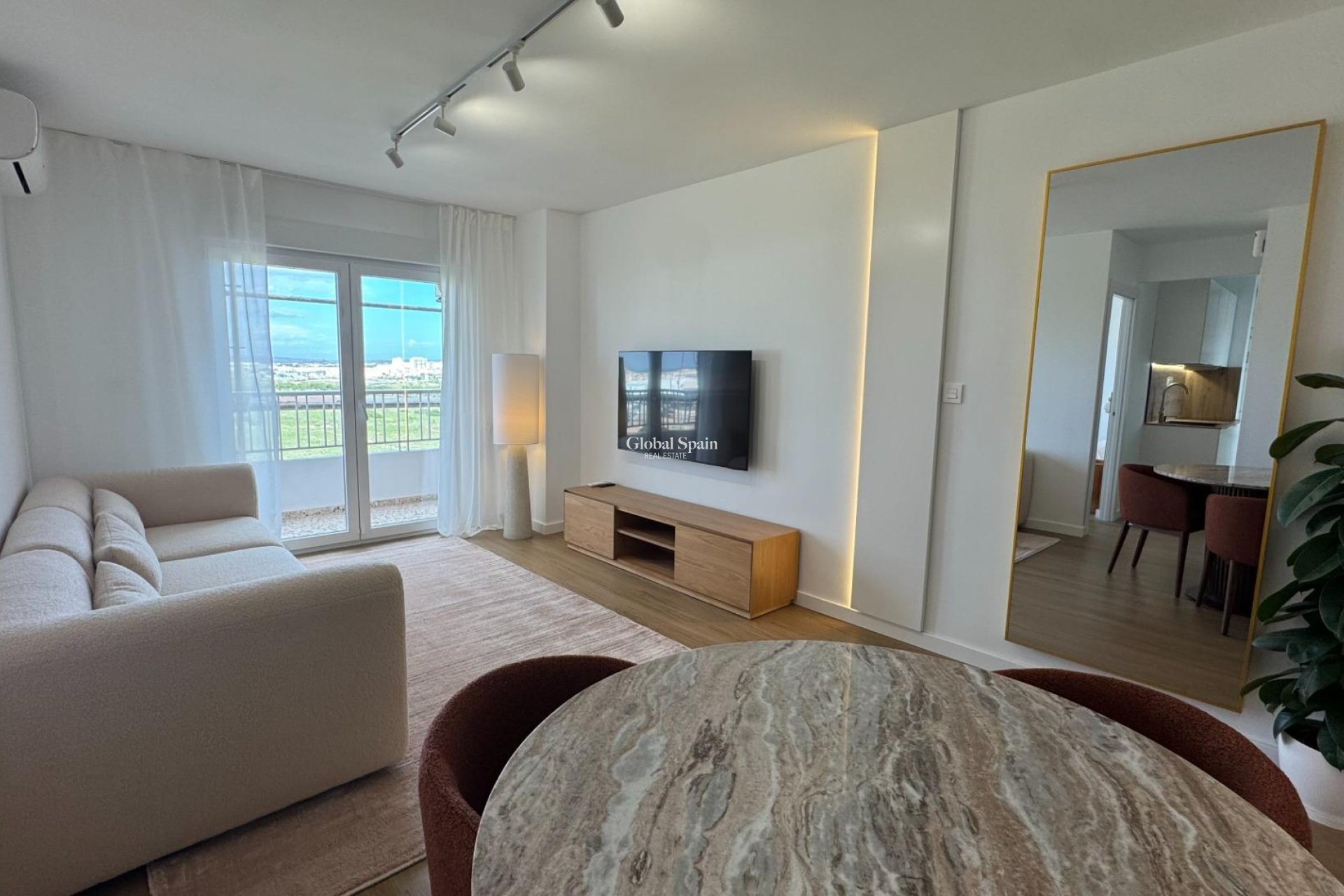 Venta - ÁTICO -
TORREVIEJA - Punta Prima