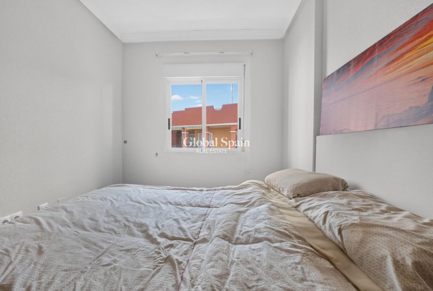 Venta - ÁTICO -
TORREVIEJA - Torreblanca