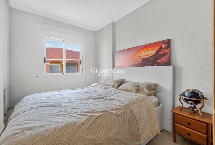 Venta - ÁTICO -
TORREVIEJA - Torreblanca