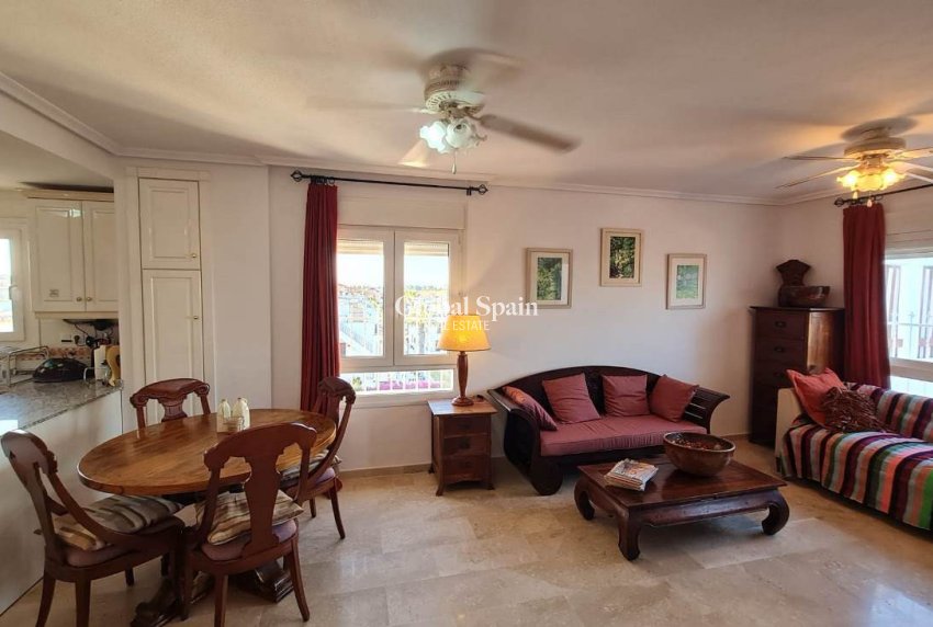 Venta - ÁTICO -
VILLAMARTÍN - Costa Blanca