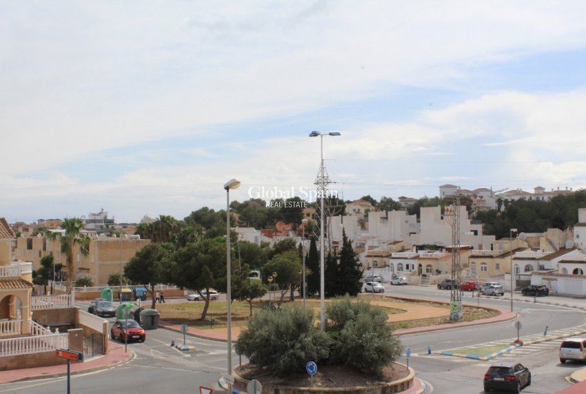 Venta - ÁTICO -
VILLAMARTÍN - Costa Blanca