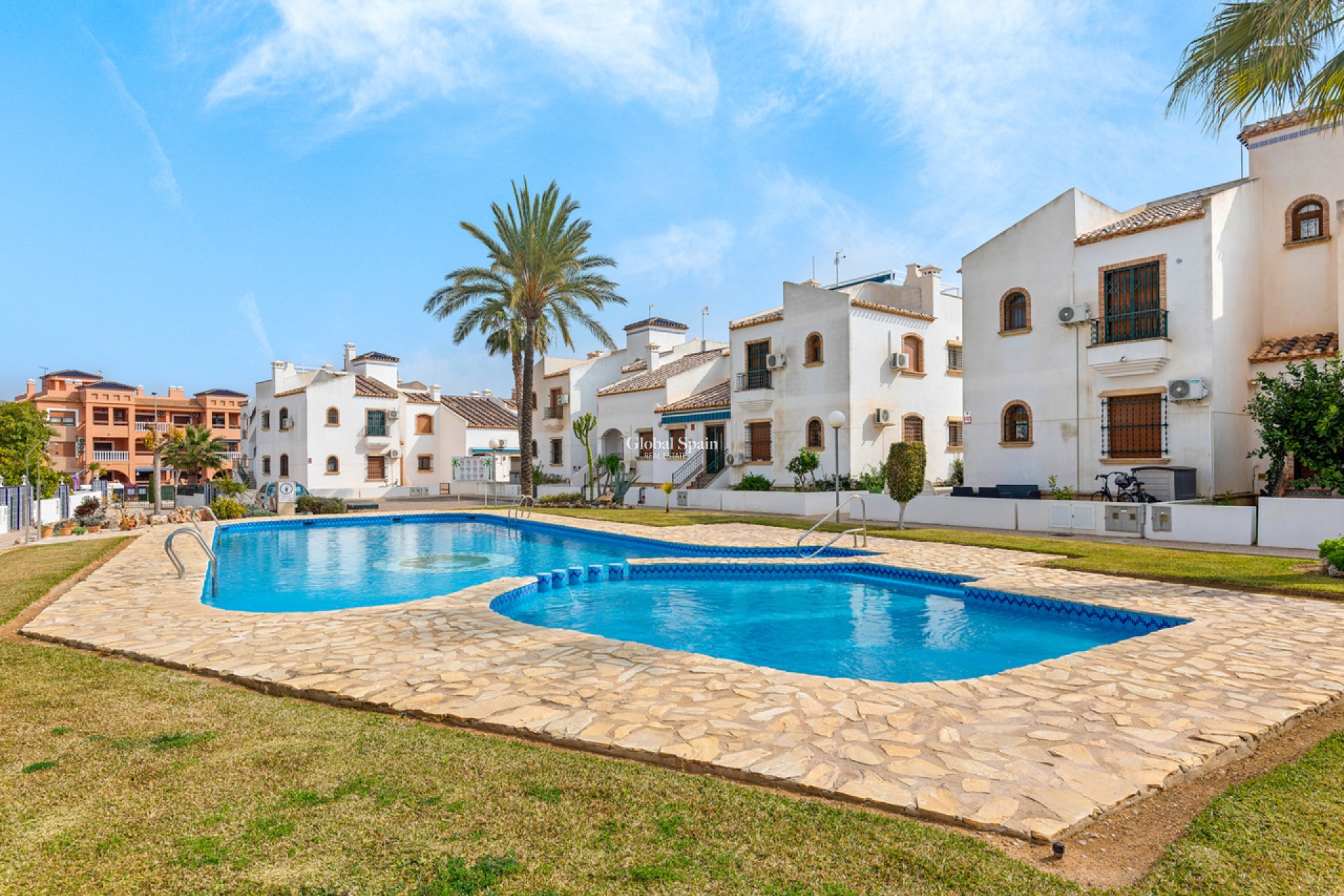 Venta - ÁTICO -
VILLAMARTÍN - Costa Blanca