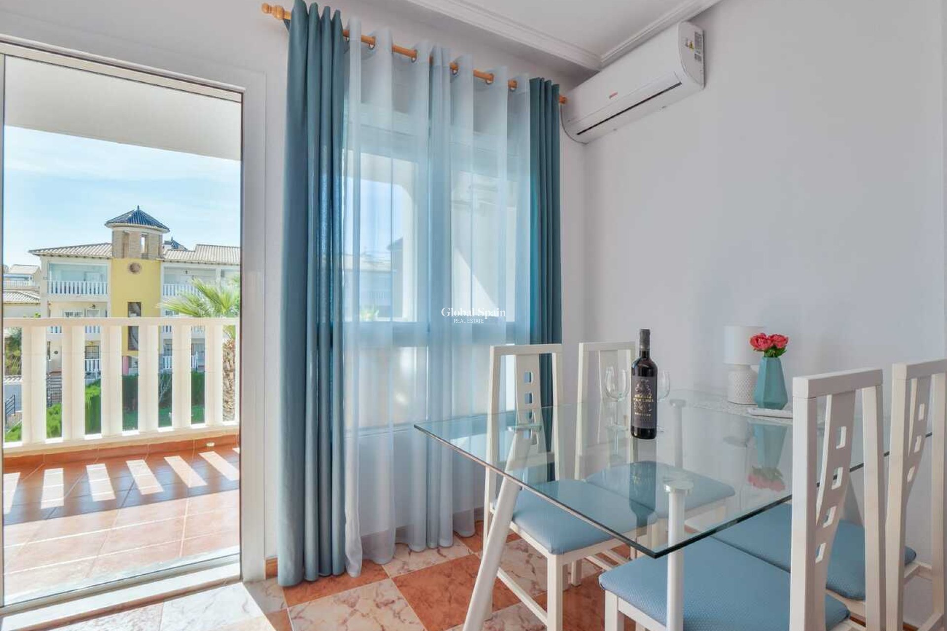 Venta - ÁTICO -
VILLAMARTÍN - Costa Blanca