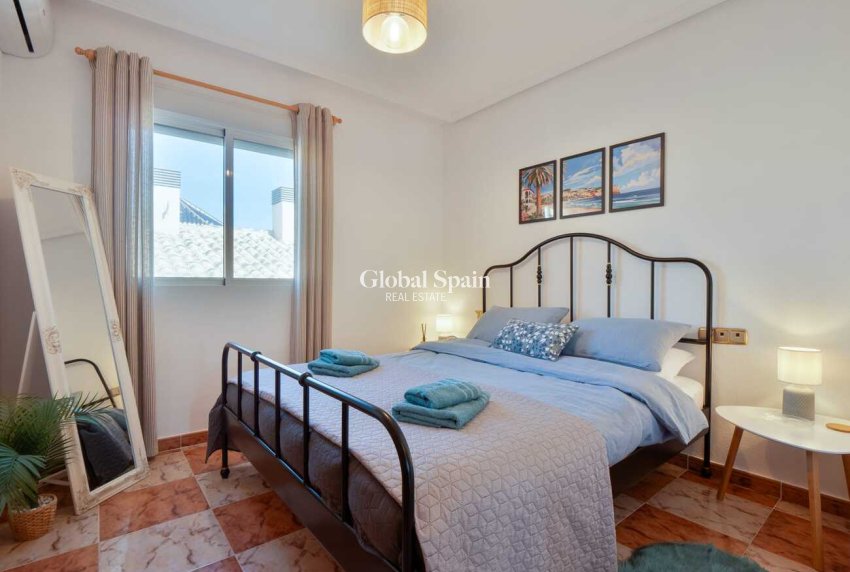 Venta - ÁTICO -
VILLAMARTÍN - Costa Blanca
