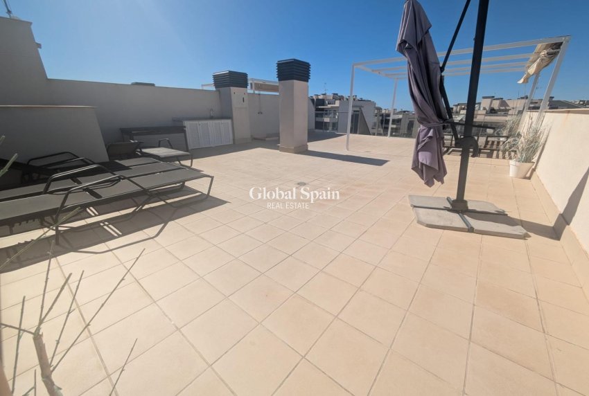 Venta - ÁTICO -
VILLAMARTÍN - Costa Blanca
