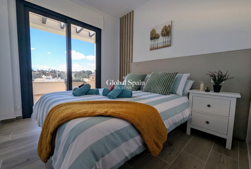 Venta - ÁTICO -
VILLAMARTÍN - Costa Blanca