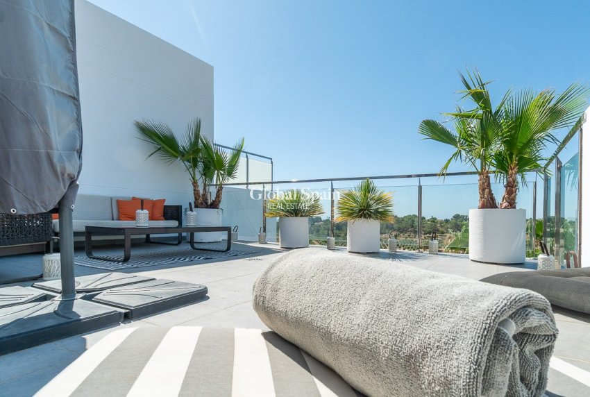 Venta - ÁTICO -
VILLAMARTÍN - Costa Blanca