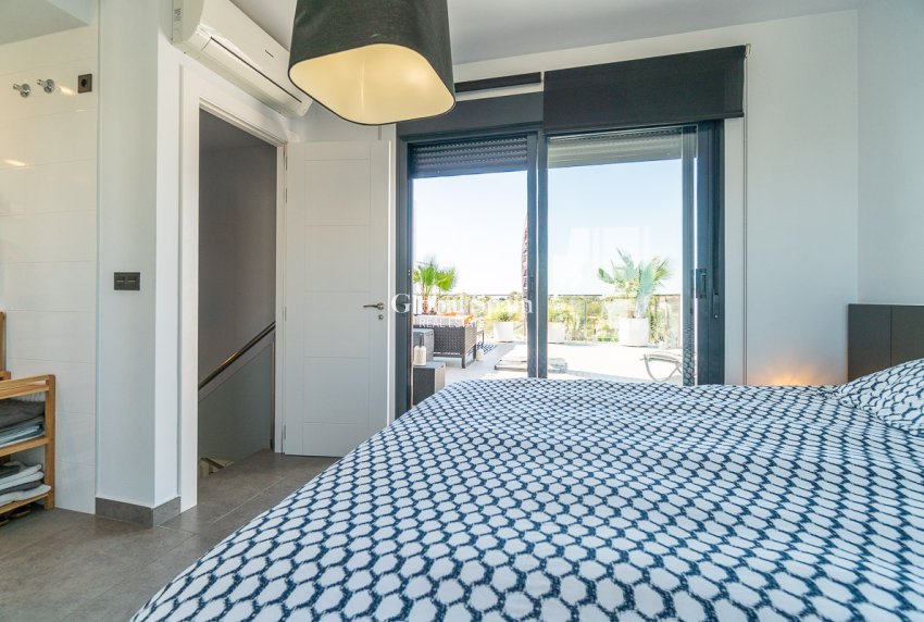 Venta - ÁTICO -
VILLAMARTÍN - Costa Blanca