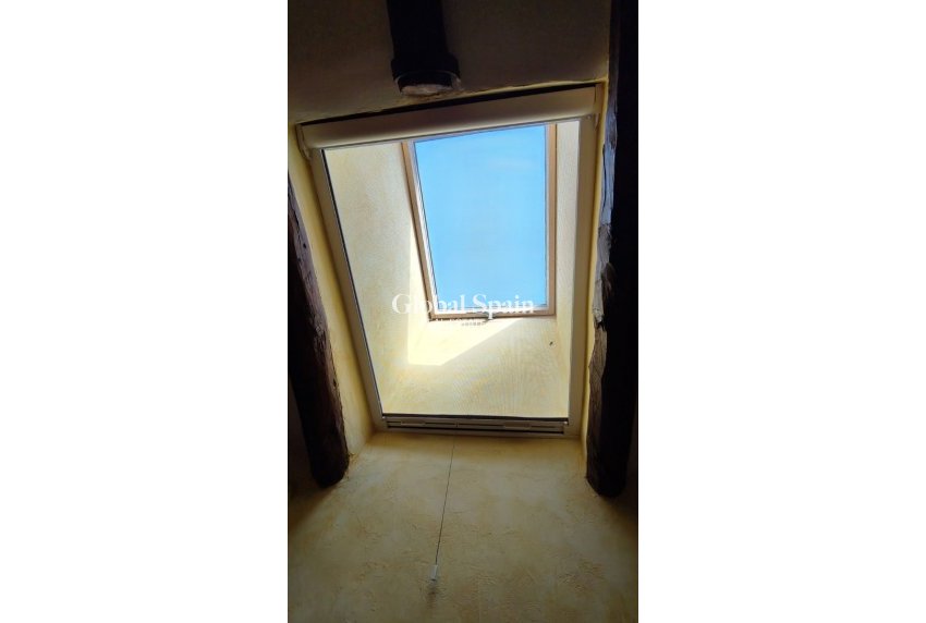 Venta - CASA -
ABANILLA - Inland