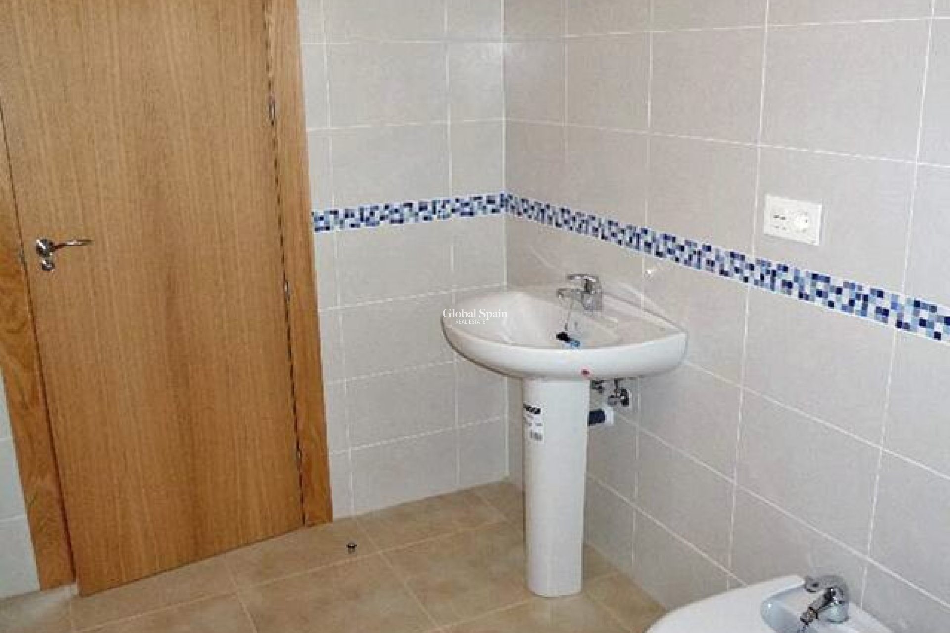 Venta - CASA -
ABANILLA - Inland