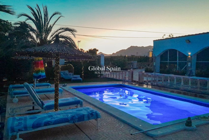 Venta - CASA -
ALBATERA - Inland