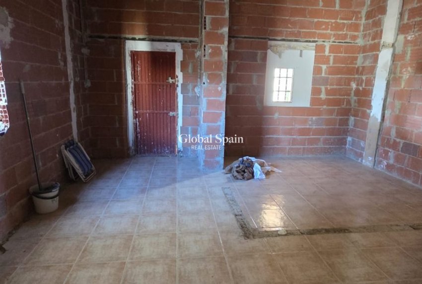 Venta - CASA -
ALBATERA - Inland