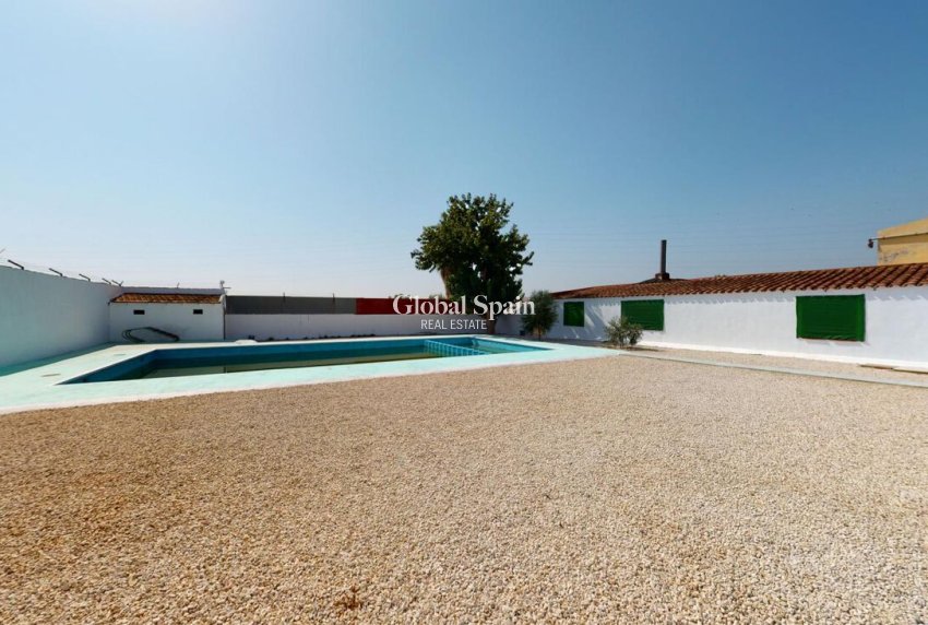 Venta - CASA -
ALBATERA - Inland