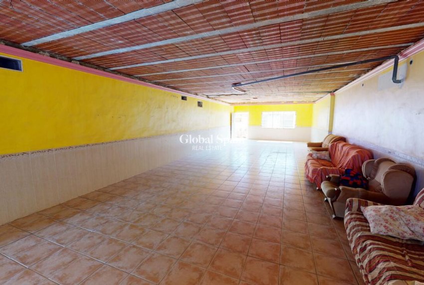 Venta - CASA -
ALBATERA