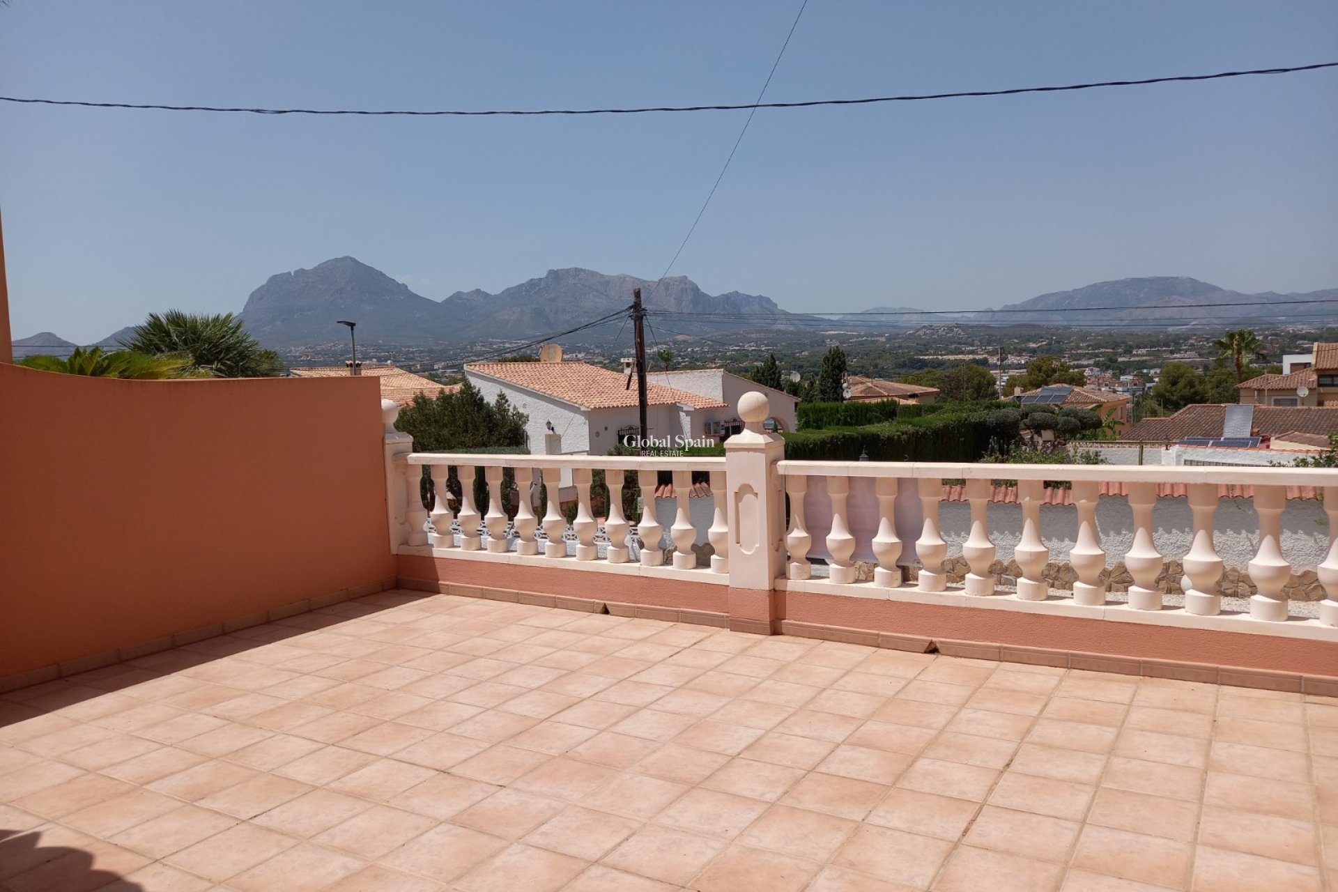 Venta - Casa -
Albir - center