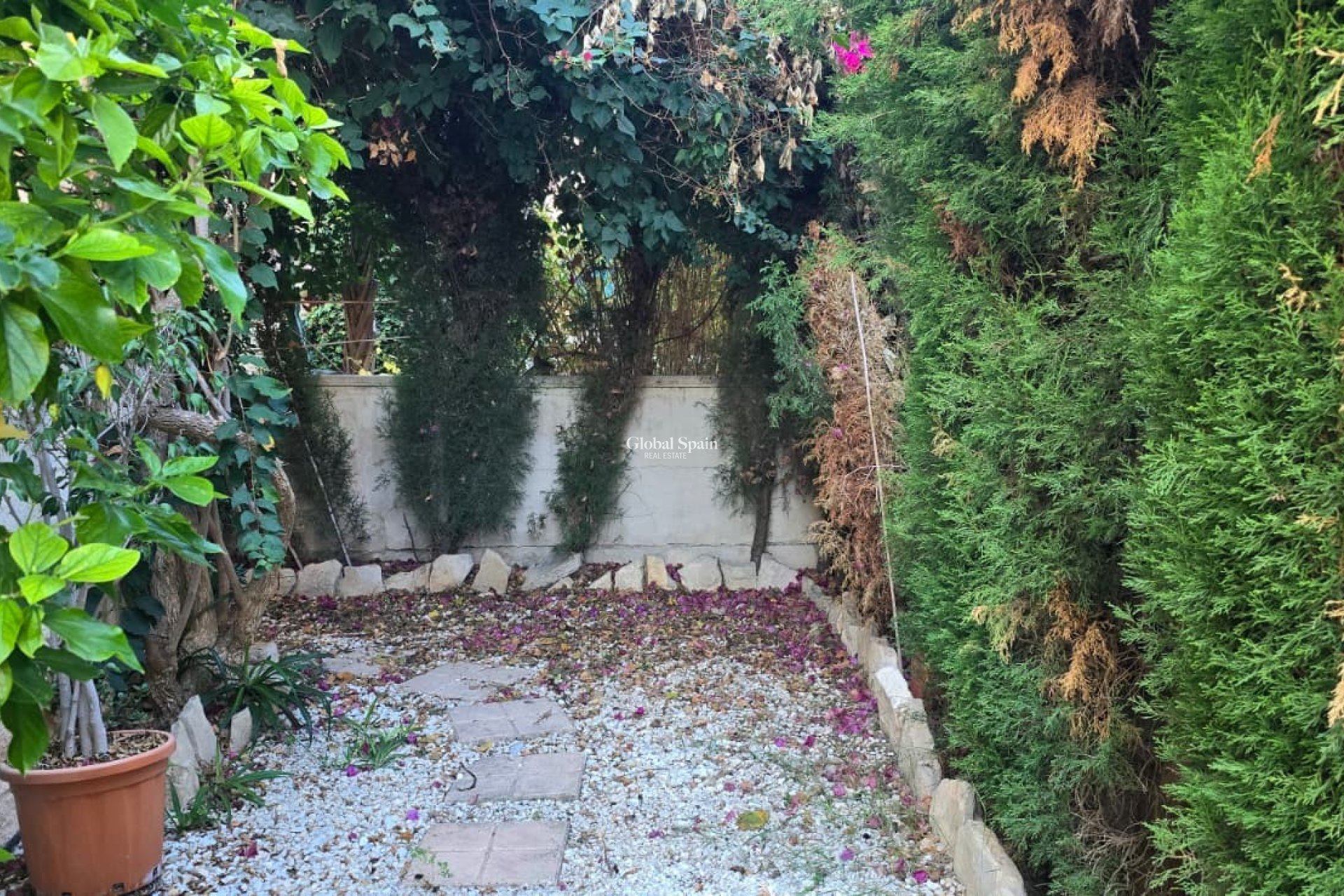 Venta - Casa -
Albir - center