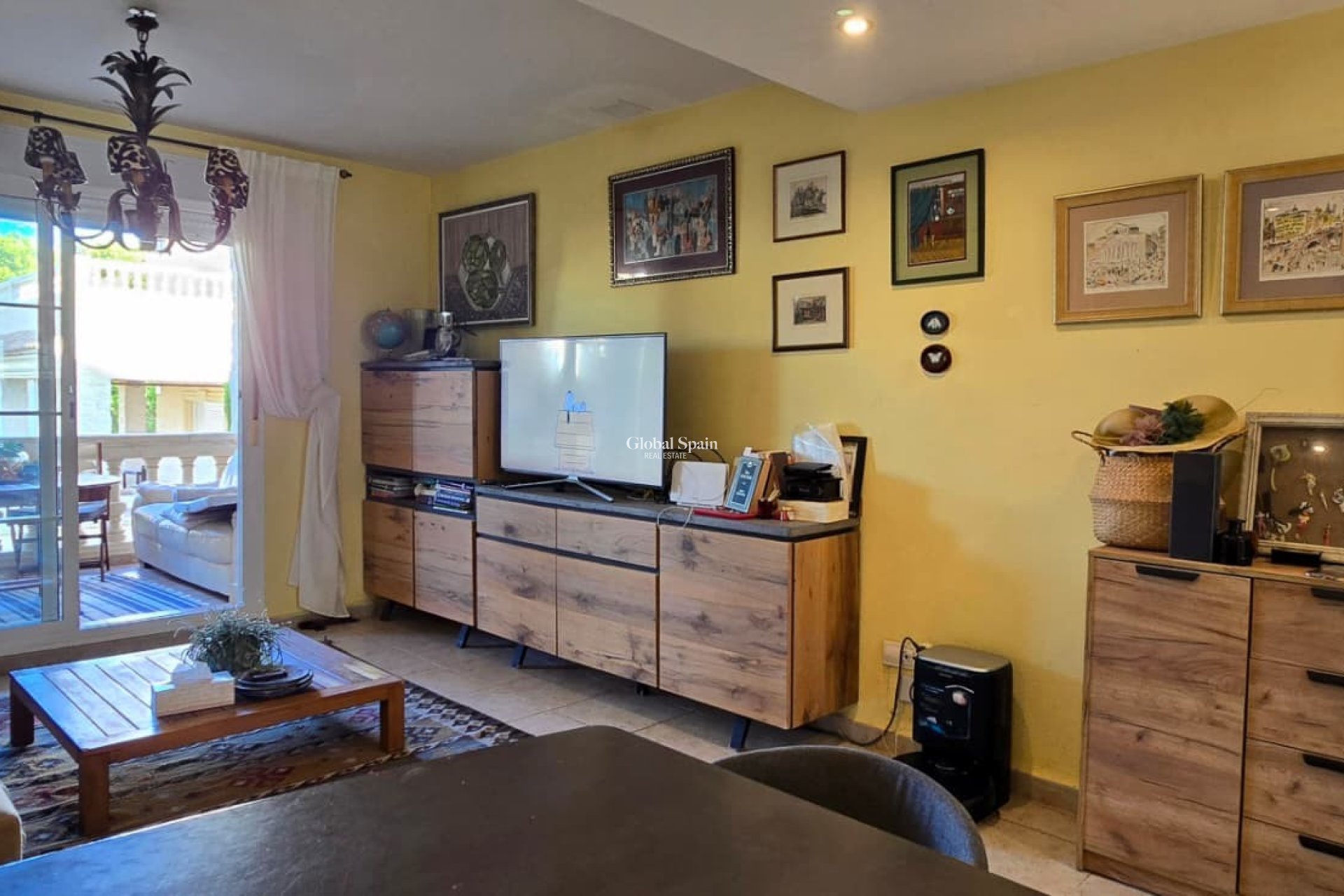 Venta - Casa -
Albir - center