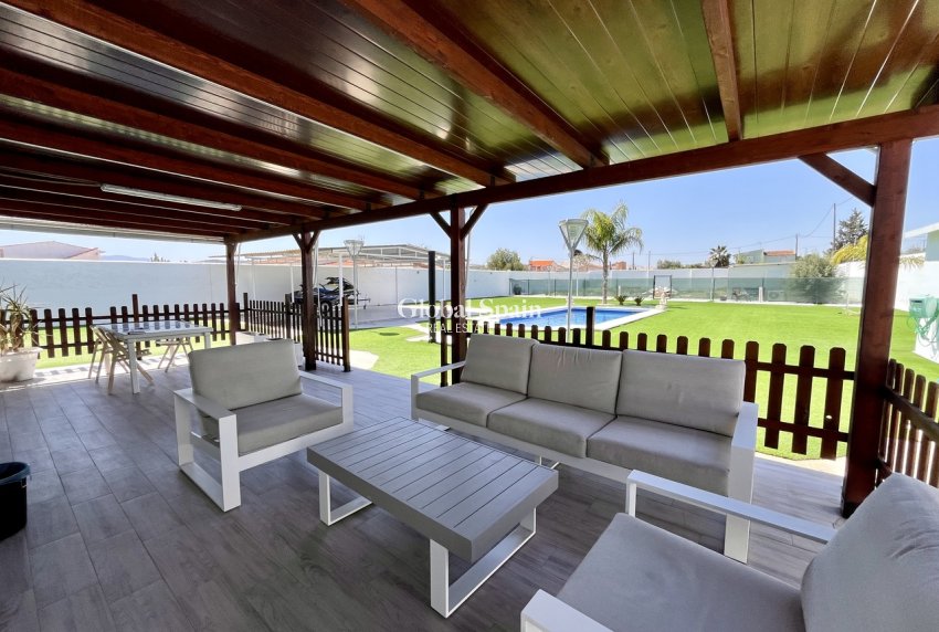 Venta - CASA -
ALCANTARILLA - Inland